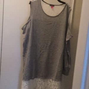 Vince Camuto cold shoulder top, Grey w/Cream Lace
